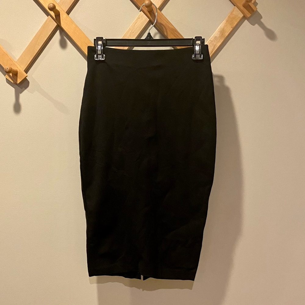 H&M Knee Length Pencil Skirt